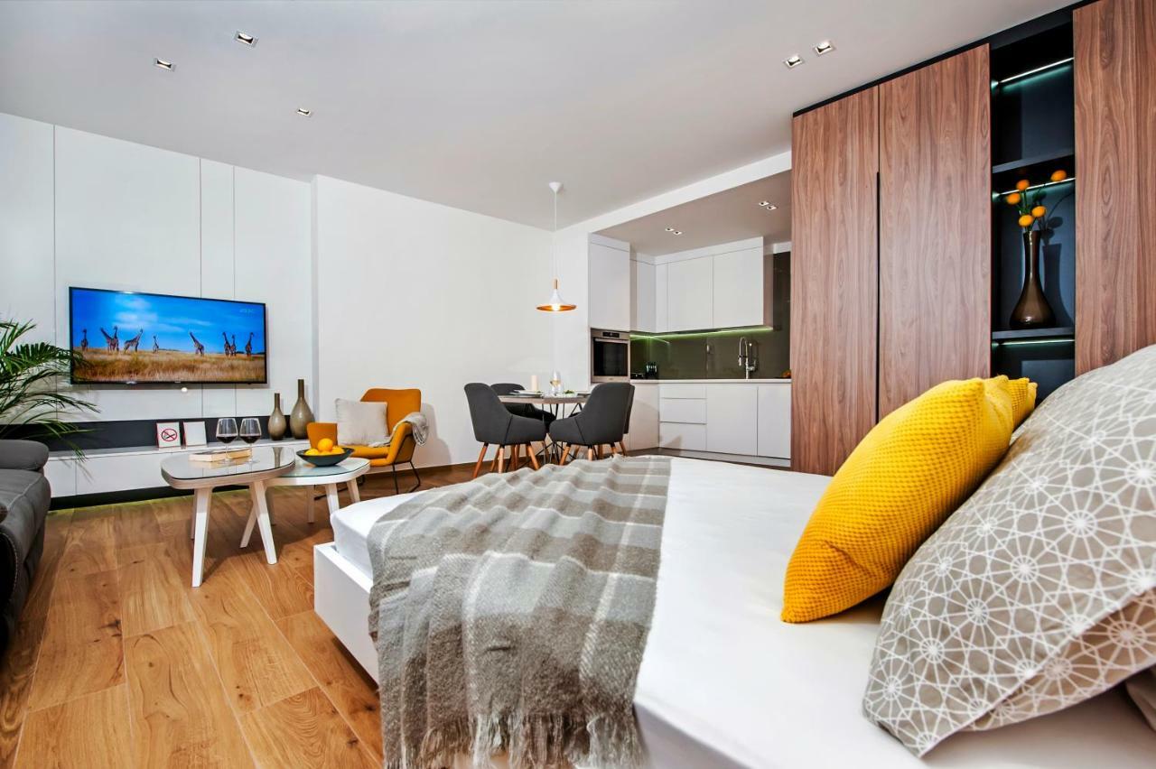 Apartments Vincero Rovinj Bagian luar foto