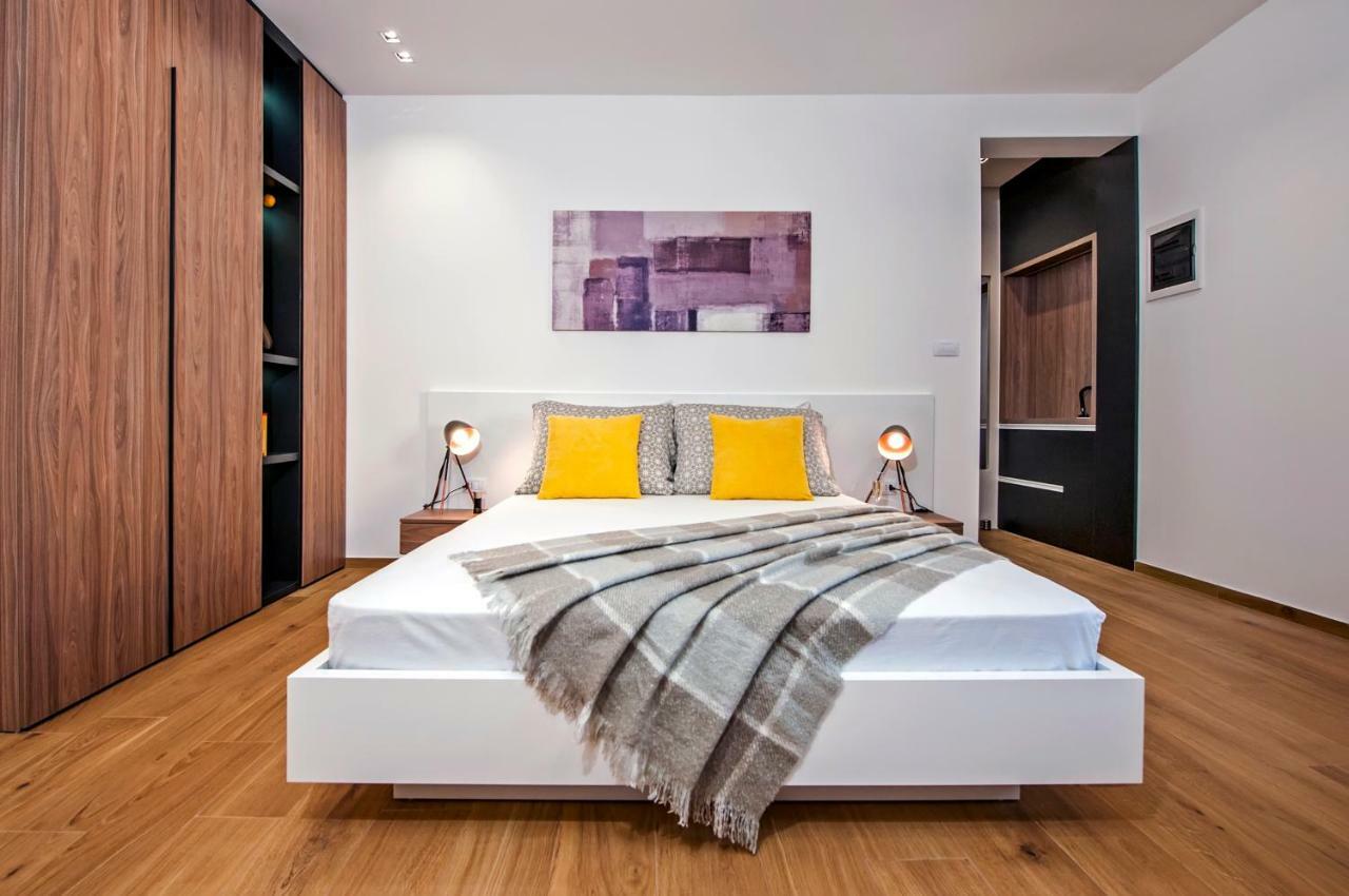 Apartments Vincero Rovinj Bagian luar foto